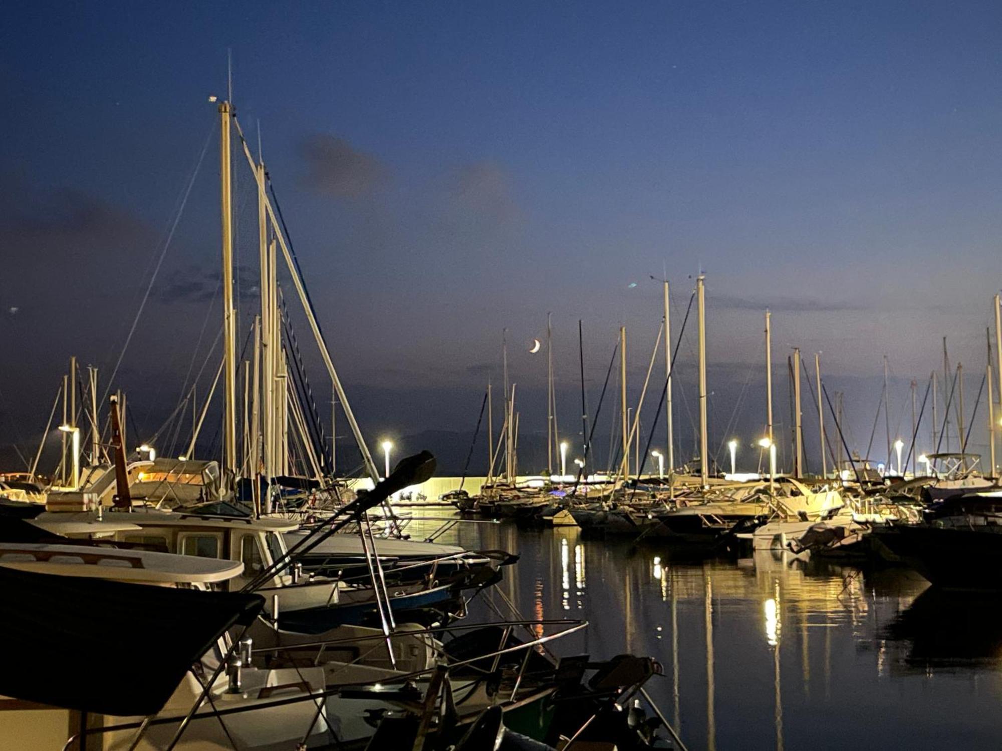 Yacht Studio Galarne Saint-Raphael  Luaran gambar